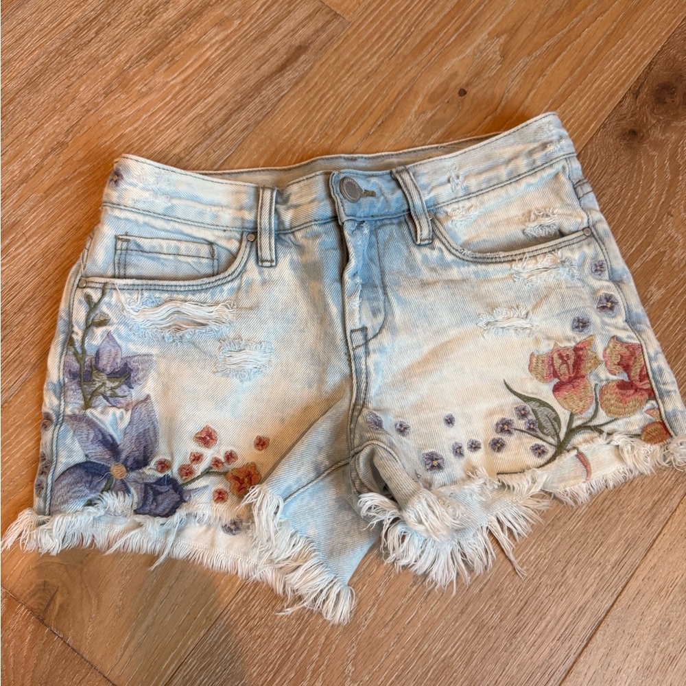 Blank NYC Light Blue Floral Embroidered Jean Shorts
